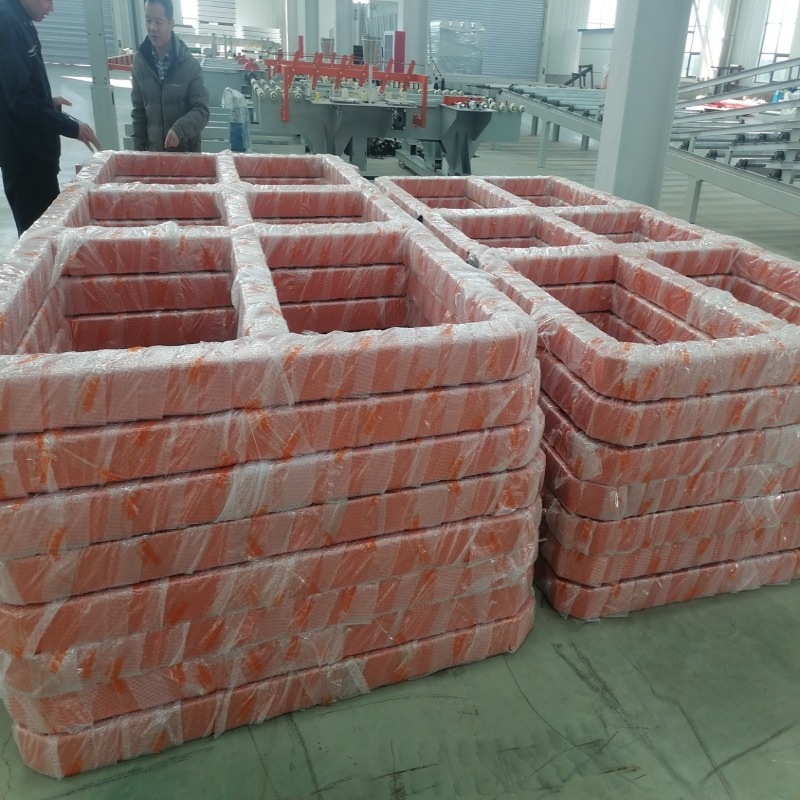 Transport de precizie: rafturi pentru sarcini grele livrate în Orientul Mijlociu